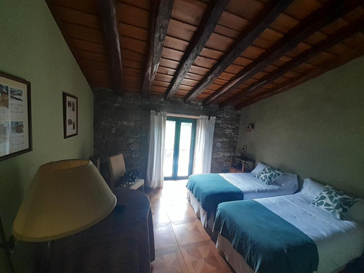 Hotel La Casona De Barrio, Alto Campoo Barrio  Exterior photo