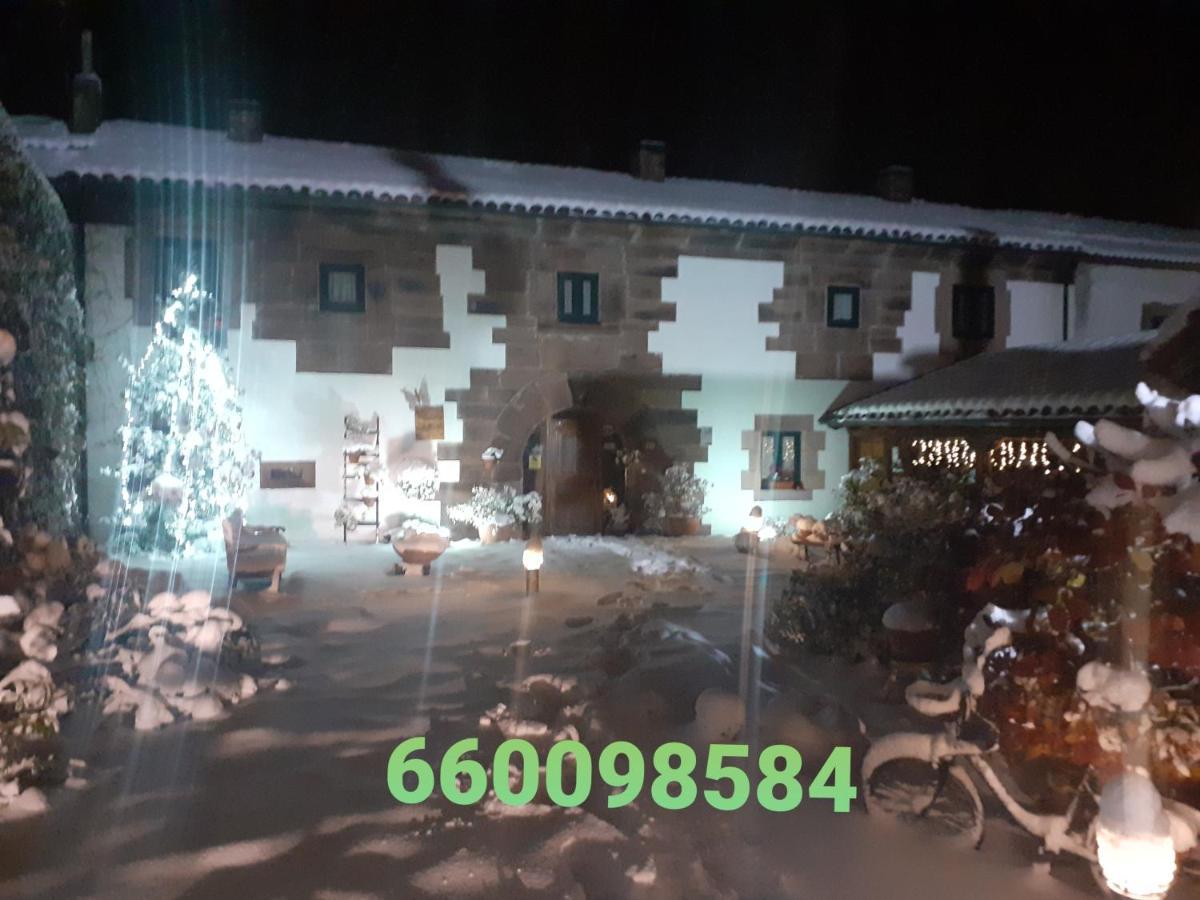 Hotel La Casona De Barrio, Alto Campoo Barrio  Exterior photo